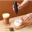Mixer Mini Elétrico a Pilha 19,5cm – Portátil para Café, Cappuccino e Shakes
