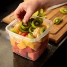 Pote Quadrado Volare 2L Rischioto Plástico Transparente com Tampa – Organização de Alimentos, Cozinha e Despensa