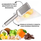 Ralador Inox 1 Face com Cabo Utensílio de Cozinha Resistente para Ralar Queijo, Chocolate, Legumes e Frutas