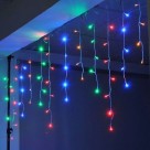 Cascata 240L Colorido 8 Funções 4,3×0,78 m 220V – Iluminação LED Natalina Decorativa para Fachadas, Árvores e Varandas