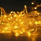 Pisca LED 100L Branco Quente 8m 127V com 8 Funções e Fio Transparente – Iluminação Natalina Decorativa