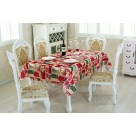 Toalha de Mesa Quadrada 150x150cm Natalina Decorativa para Ceia de Natal com Estampa Festiva e Bordas Reforçadas